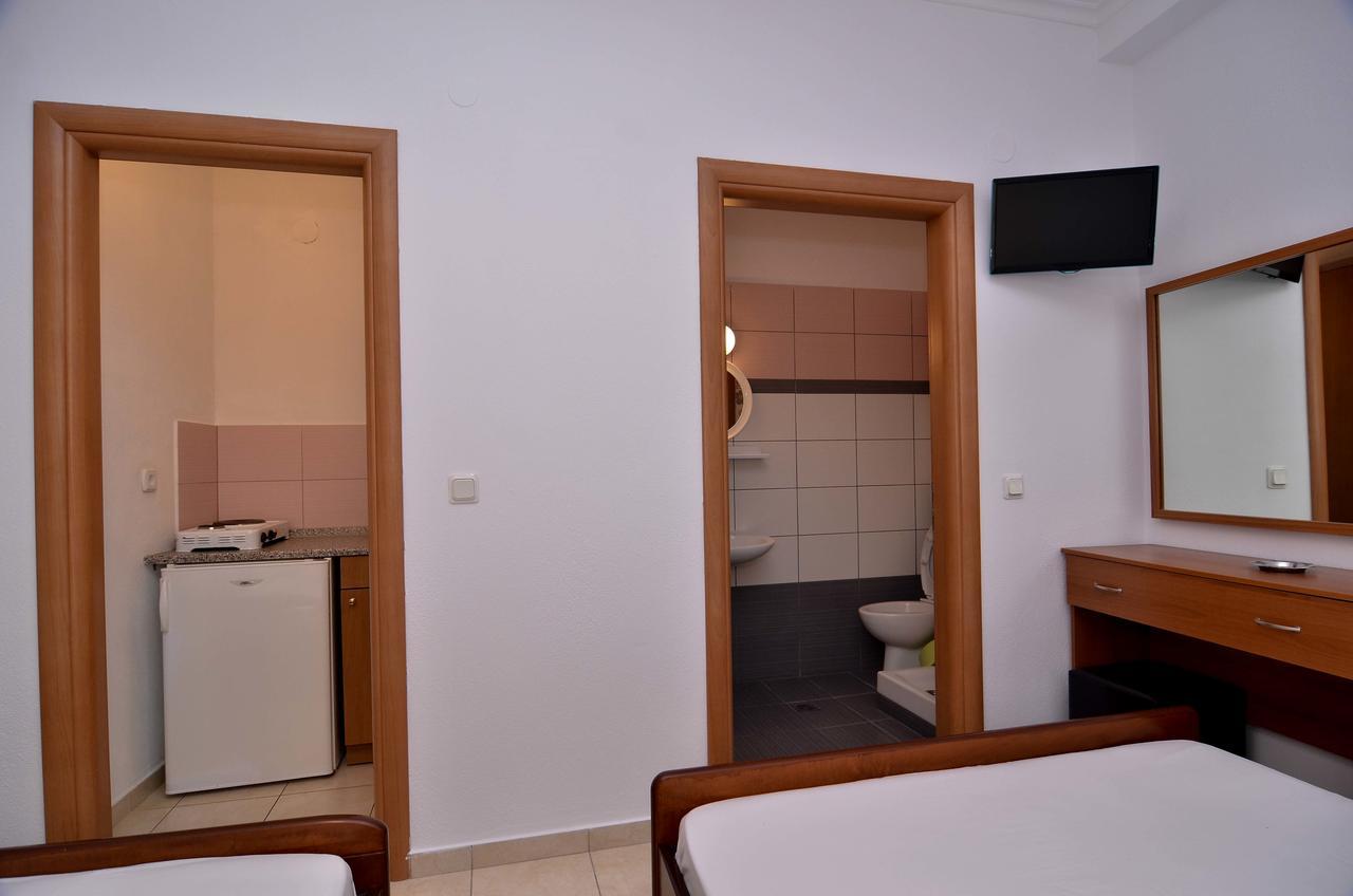 Giannis Hotel Paralía 外观 照片